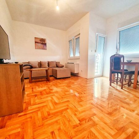 Apartman 44 Bijeljina Ngoại thất bức ảnh