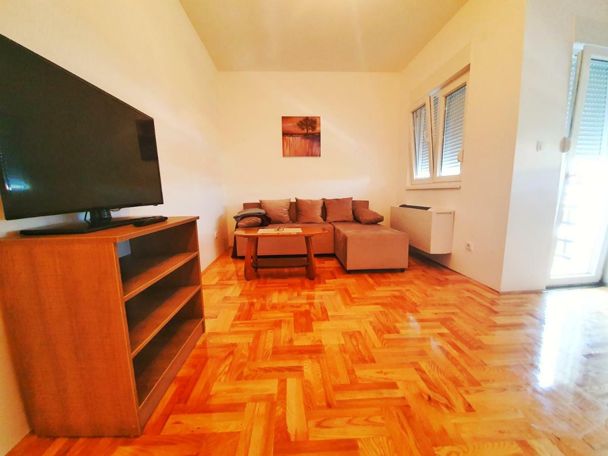 Apartman 44 Bijeljina Ngoại thất bức ảnh