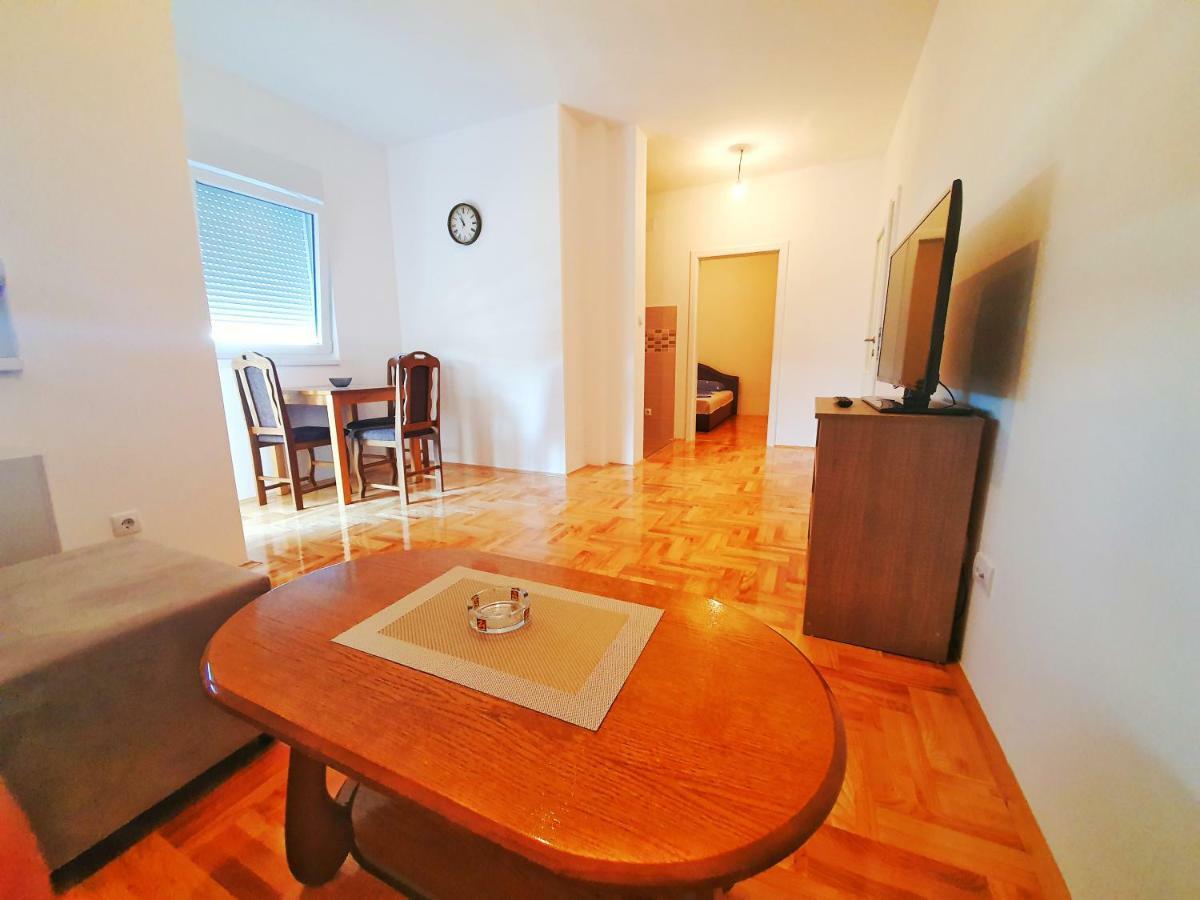 Apartman 44 Bijeljina Ngoại thất bức ảnh